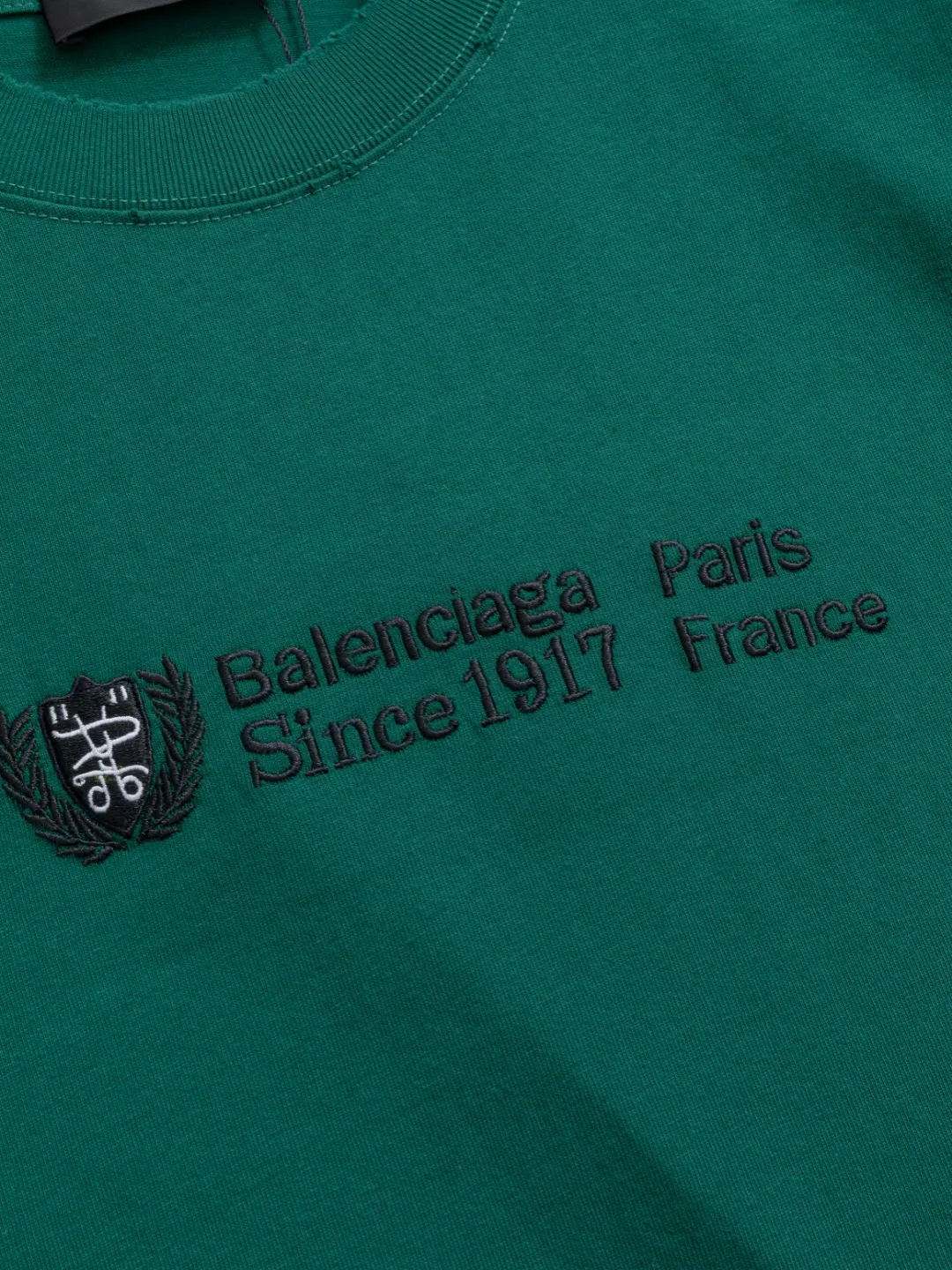 P100✨🔥 [BALENCIAGA] 2026FW short-sleeved T-shirt Premium 26s double yarn 300g fabric embroidery fraying process Color: Black White Green Size: S M L XL 2XL